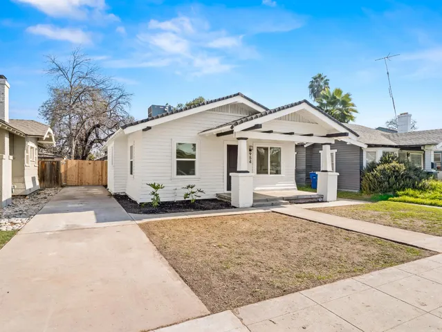 $290,000 | 954 North Safford Avenue, Fresno, CA 93728