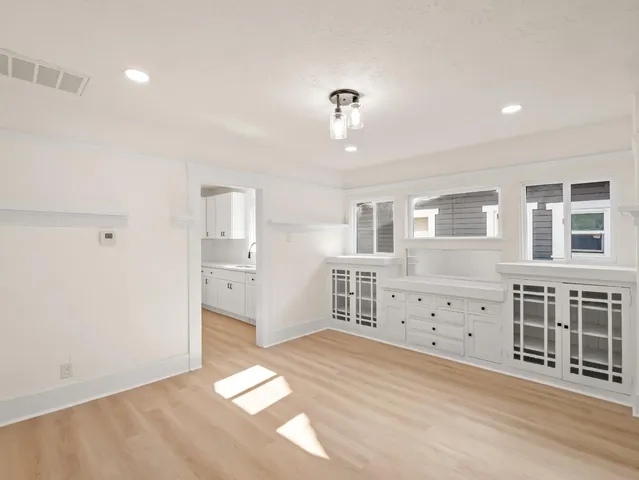 $290,000 | 954 North Safford Avenue, Fresno, CA 93728