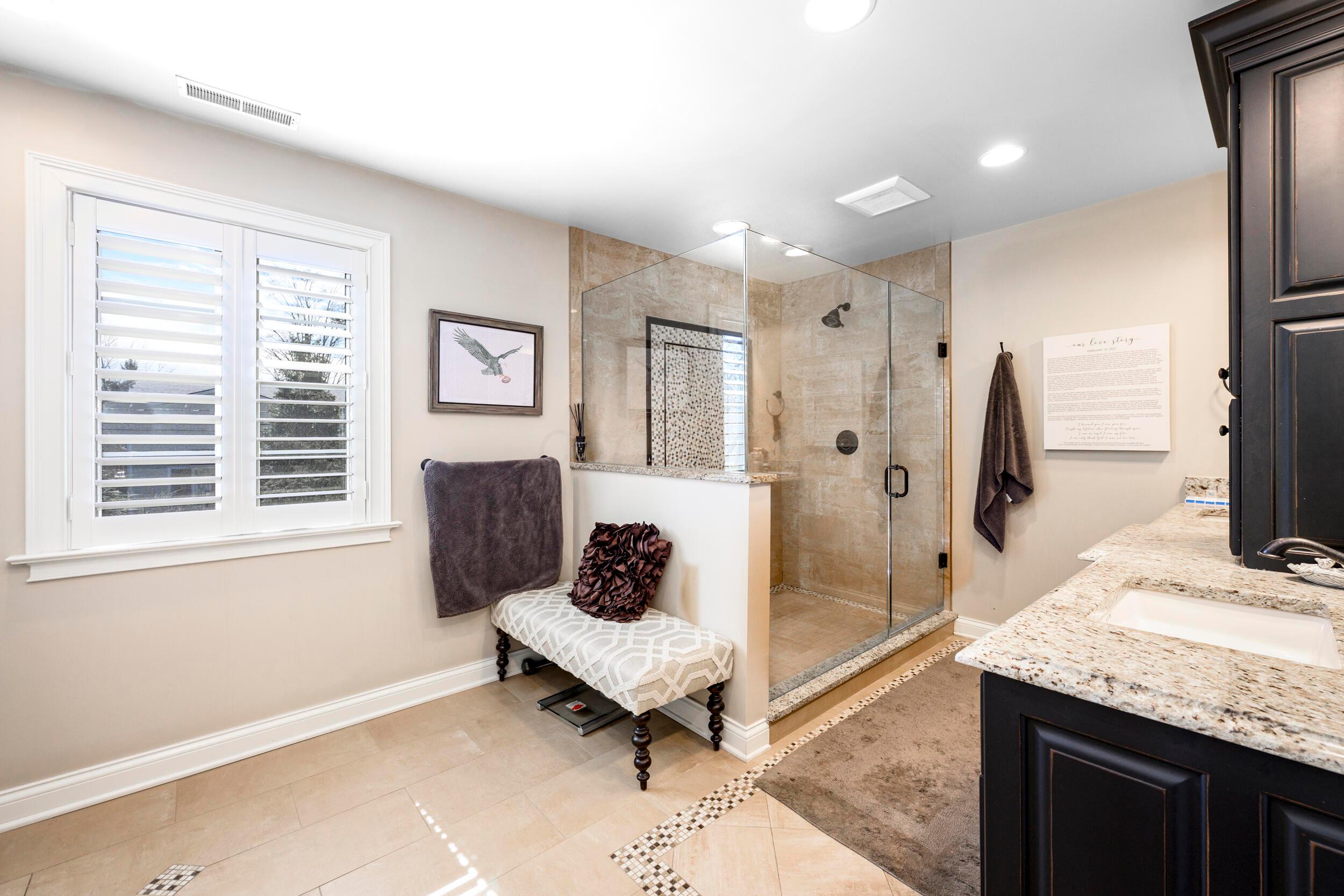 1865 Collingswood Road Columbus, OH 43221 - Photo 23 of 32 Primary Bathroom