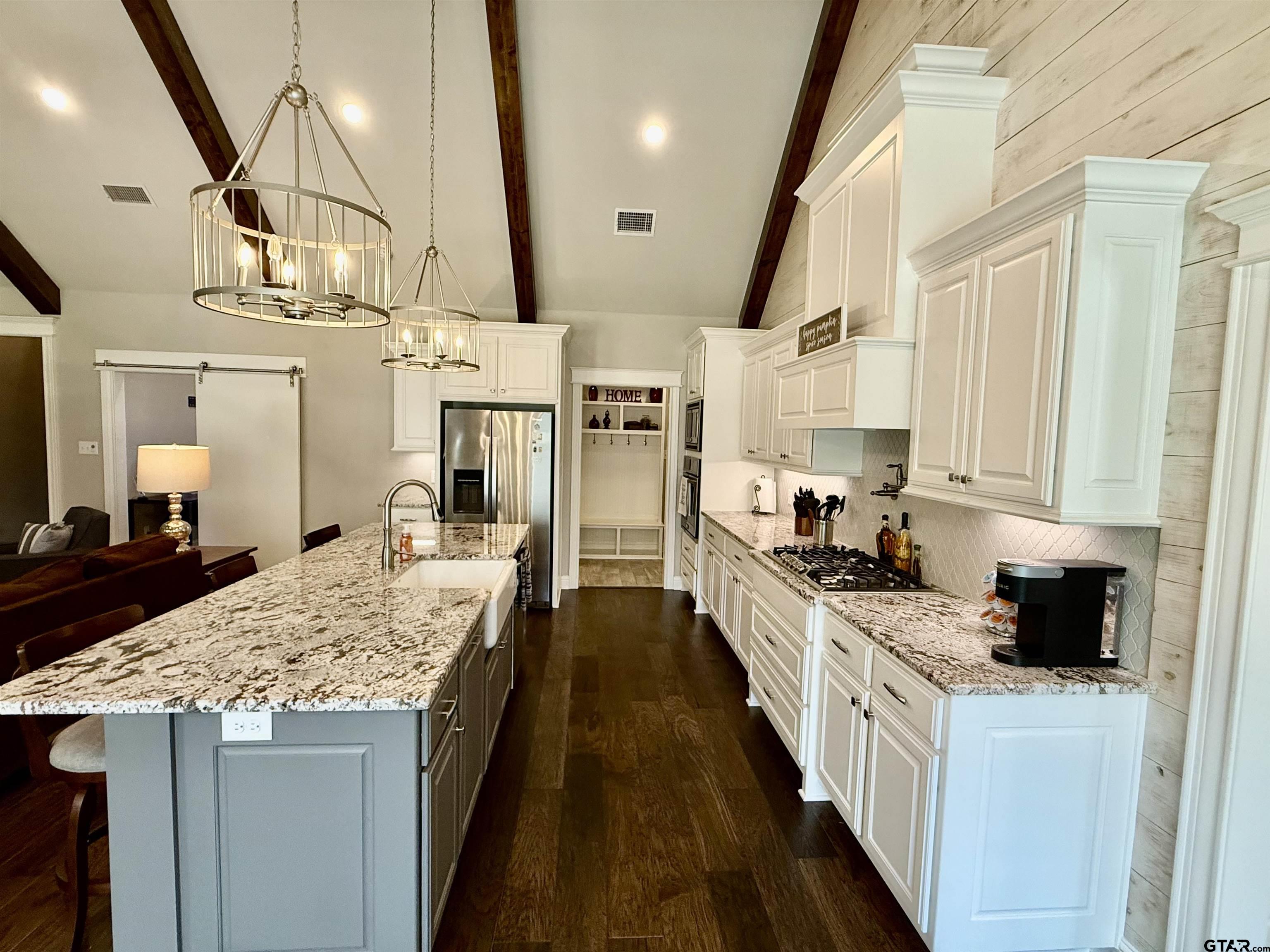 2248 Pinnacle Circle Tyler, TX 75703 - Photo 2 of 47