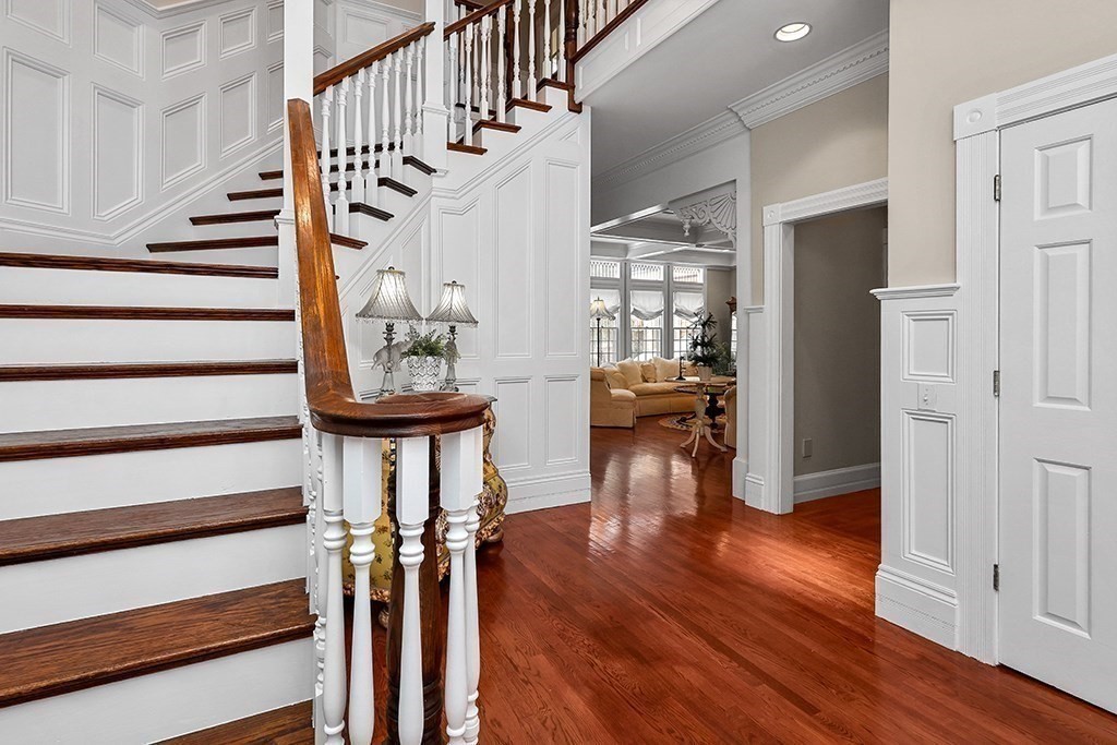 2 Country Way Hopkinton, MA 01748 - Photo 8 of 42