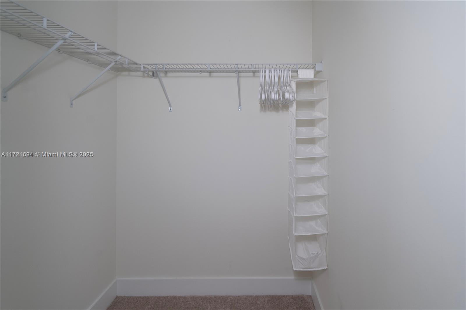 4552 Northwest 83rd Path Doral, FL 33166 - Photo 18 of 23