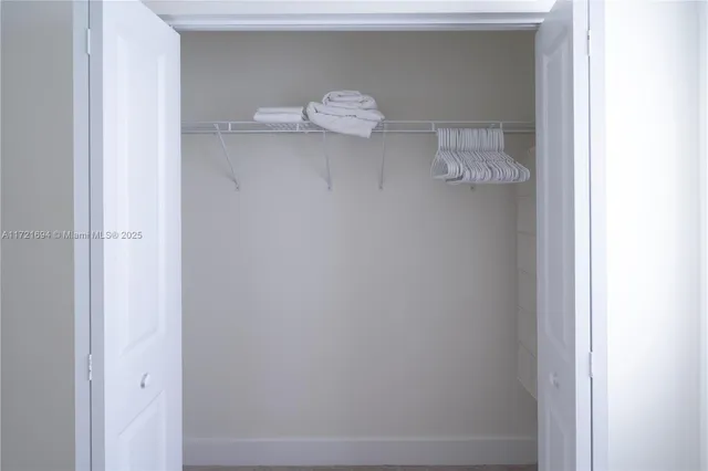 $735,000 | 4552 Northwest 83rd Path, Doral, FL 33166