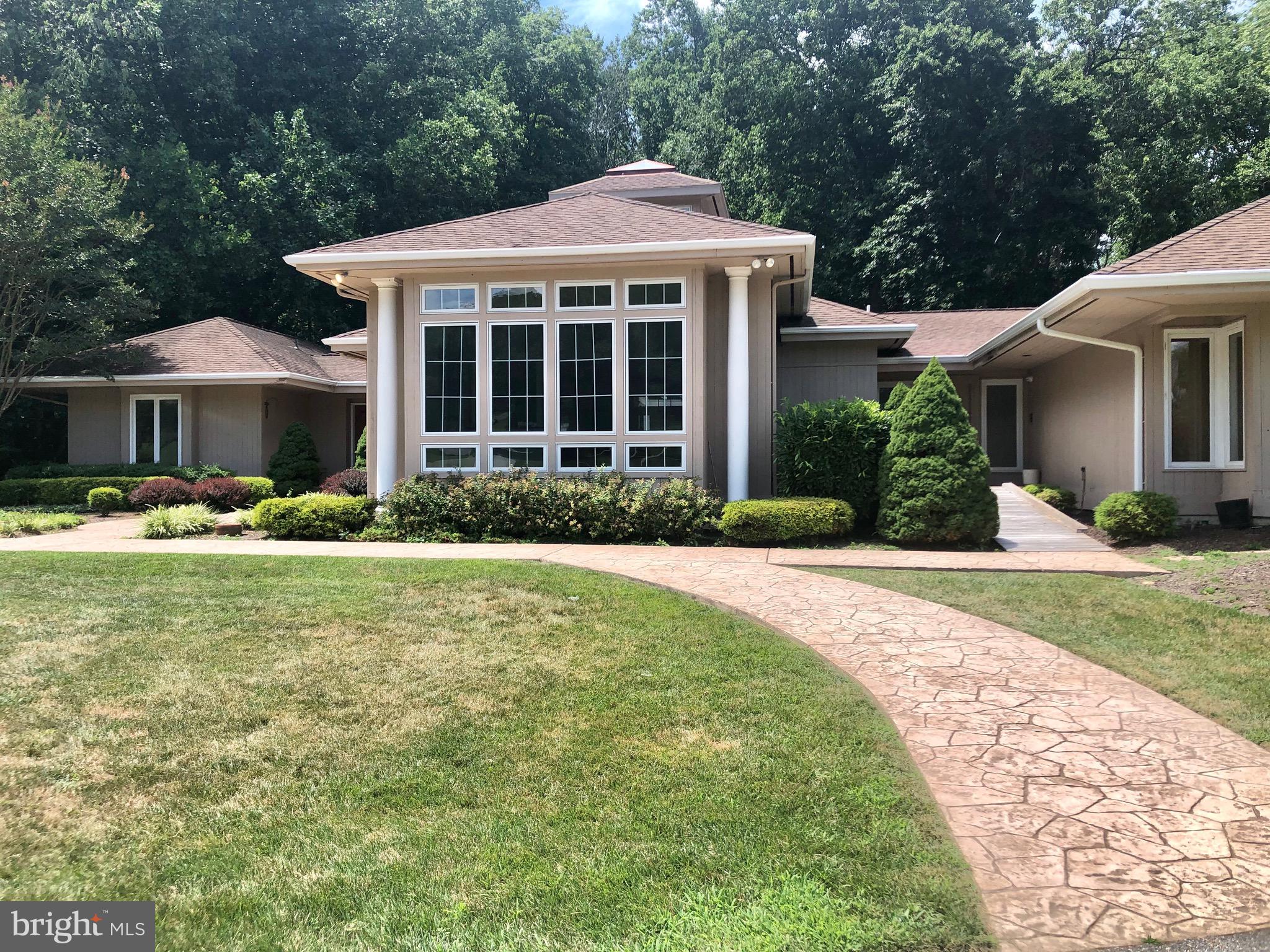11910 Farside Road Ellicott City, MD 21042 - Photo 3 of 97 Gallery Image 3