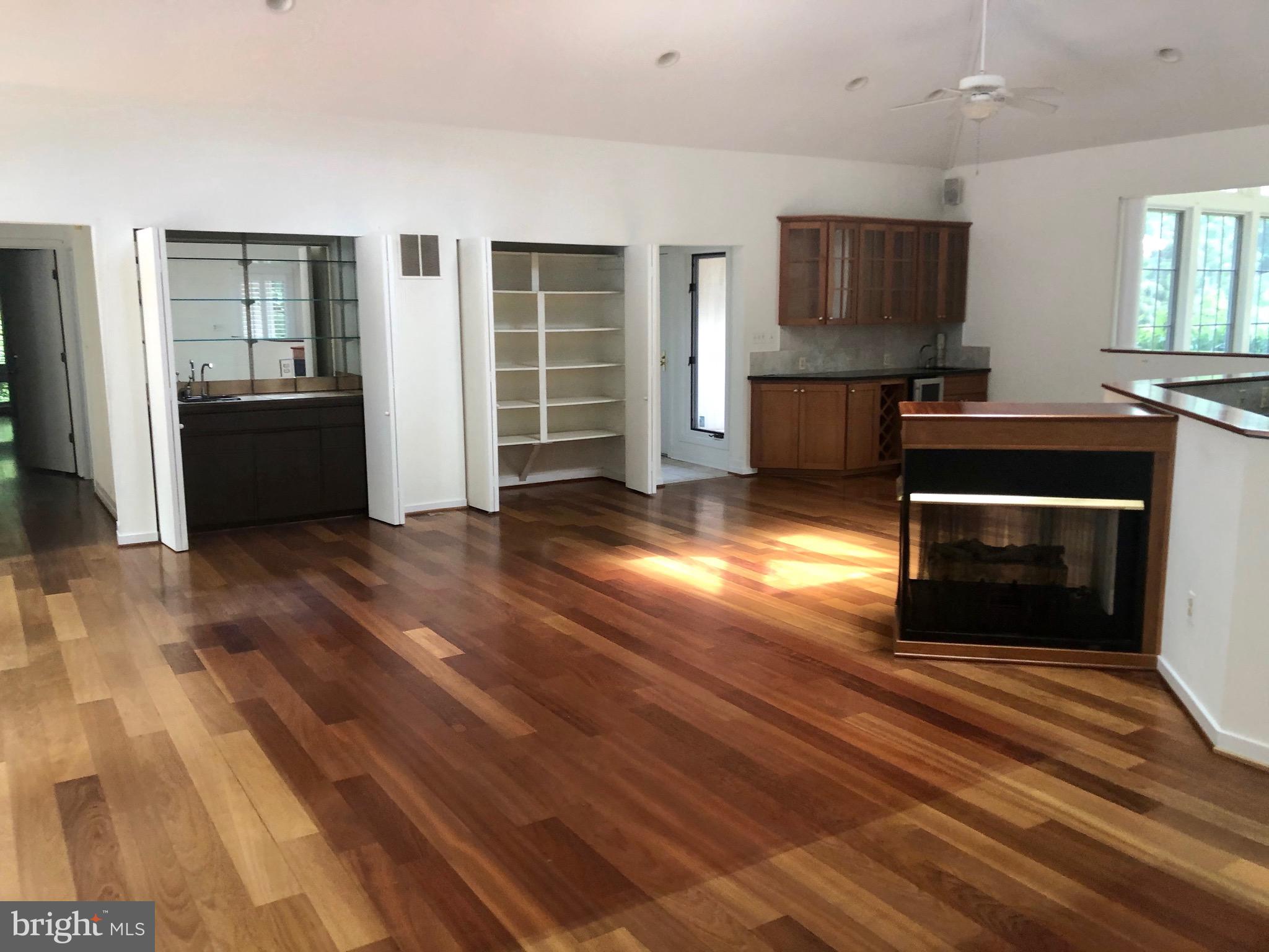 11910 Farside Road Ellicott City, MD 21042 - Photo 10 of 97 Gallery Image 10