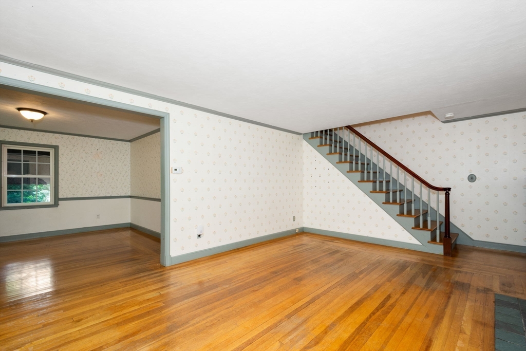 3 Ellestuen Road Worcester, MA 01606 - Photo 8 of 39 Gallery Image 8