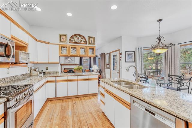8314 Inca Road Larkspur, CO 80118 - Photo 11 of 47 Gallery Image 11