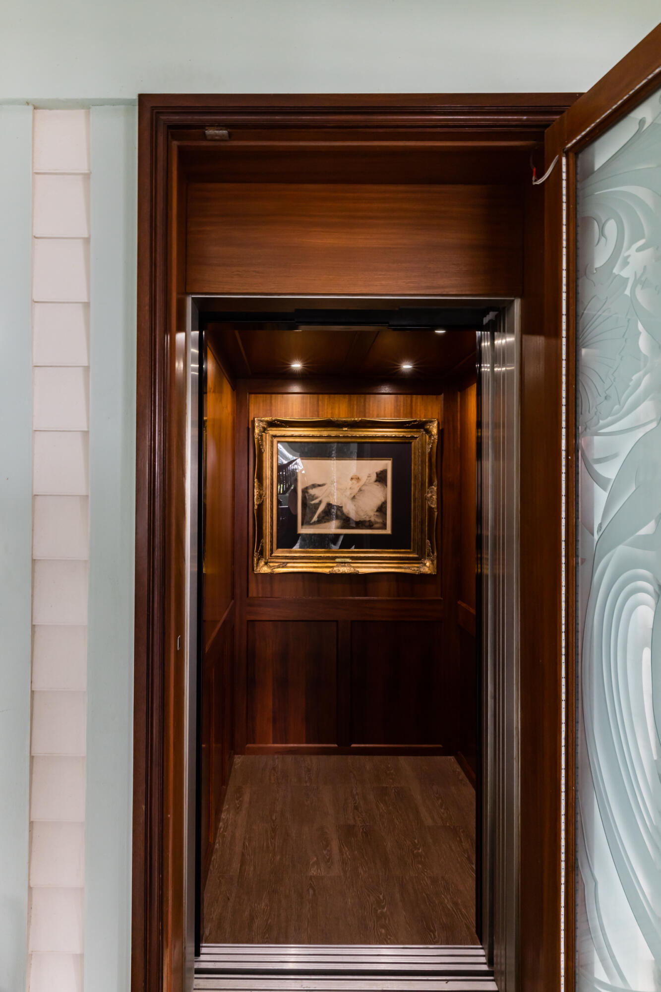 89301 Old State Road Tavernier, FL 33070 - Photo 94 of 99 Elevator