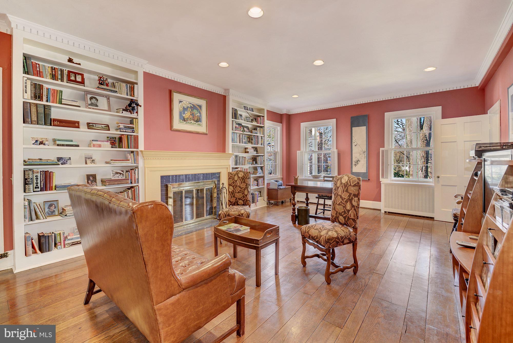 3519 Rodman Street Northwest Washington, DC 20008 - Photo 4 of 16 Family Room