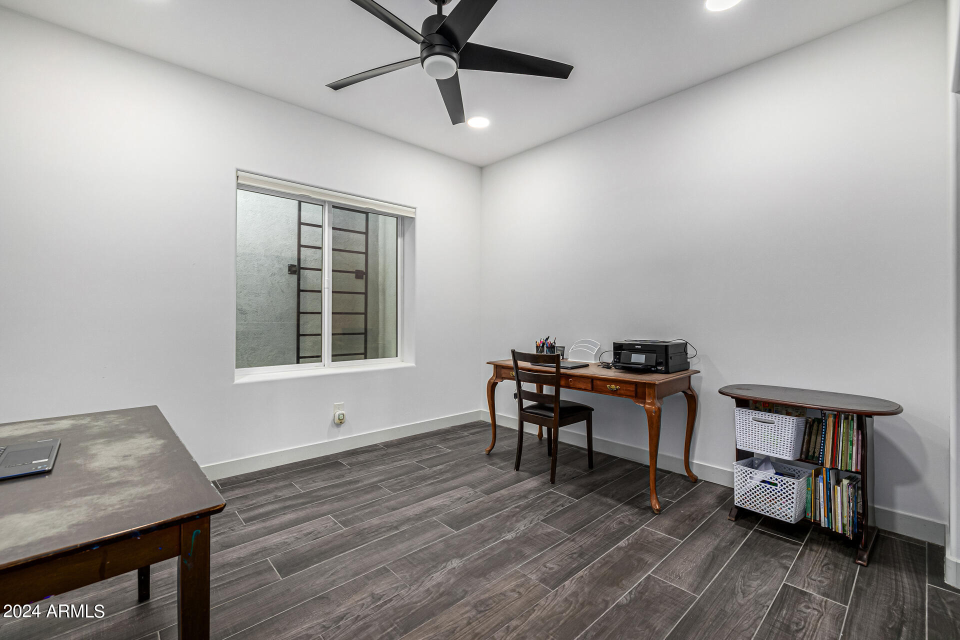 1829 West Cloud Road Phoenix, AZ 85086 - Photo 55 of 137 0103-52-Cloud
