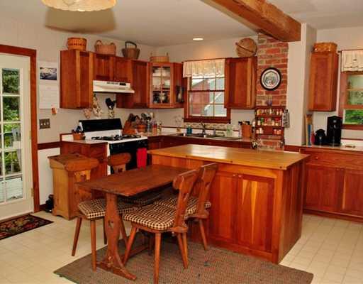 175 Brent Road Grove City, PA 16127 - Photo 5 of 15 Kitchen.