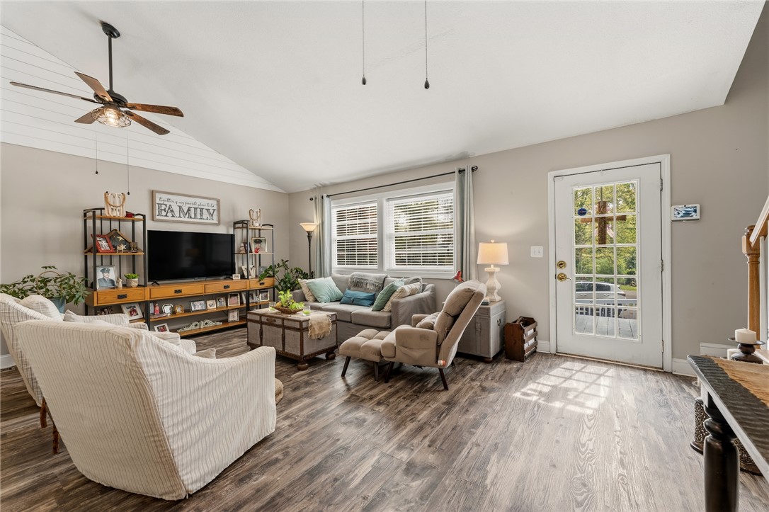 1412 Forest Lane Anderson, SC 29621 - Photo 4 of 31