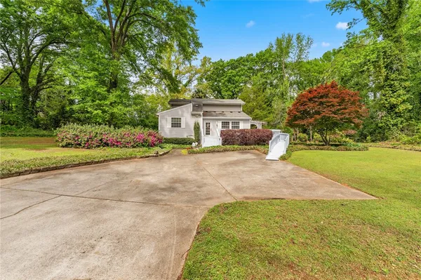 $249,000 | 1412 Forest Lane, Anderson, SC 29621