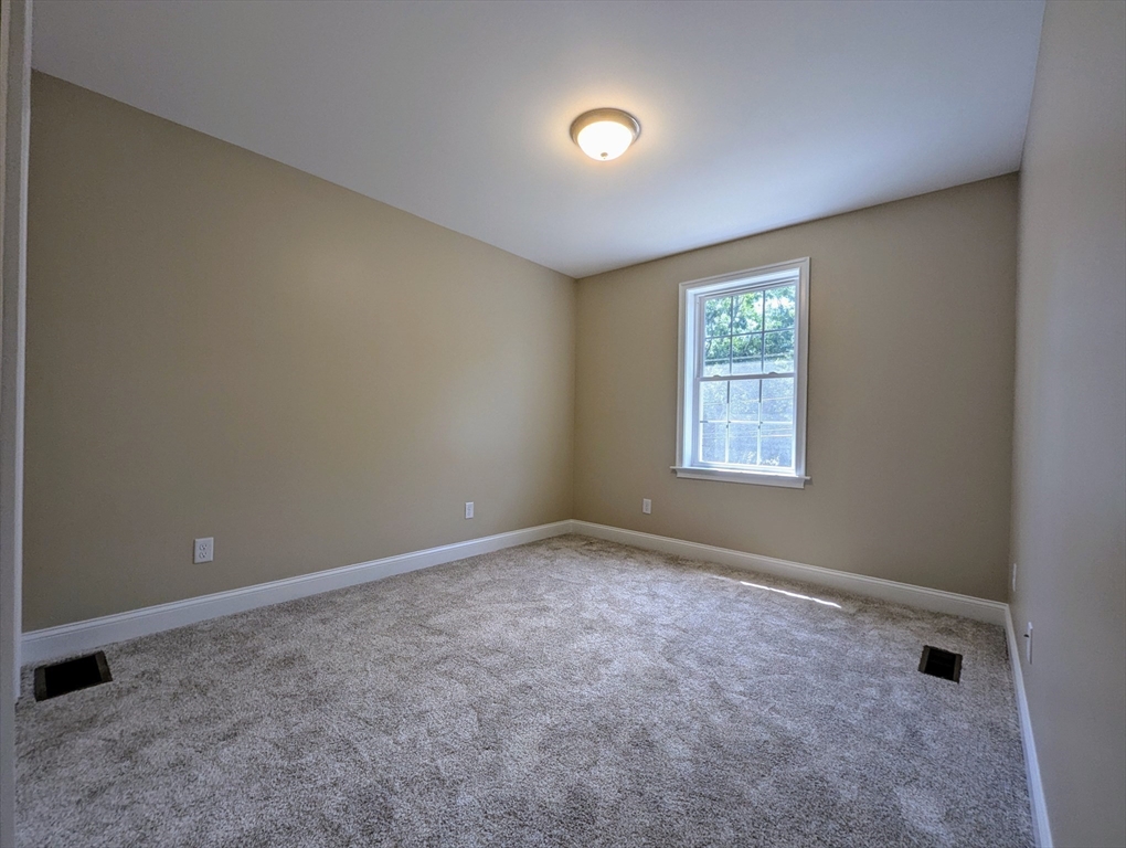 37 Mayflower Way Wareham, MA 02538 - Photo 16 of 26