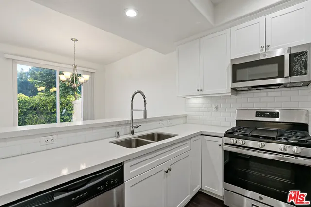 $3,995 | 12259 North Lima Way, Sylmar, CA 91342