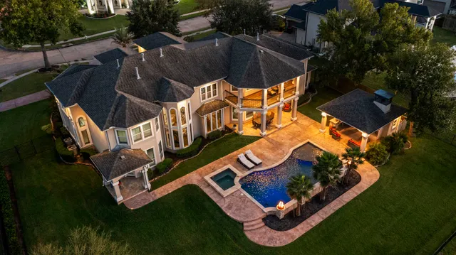 $1,515,000 | 23 Steve Fuqua Place, Missouri City, TX 77459