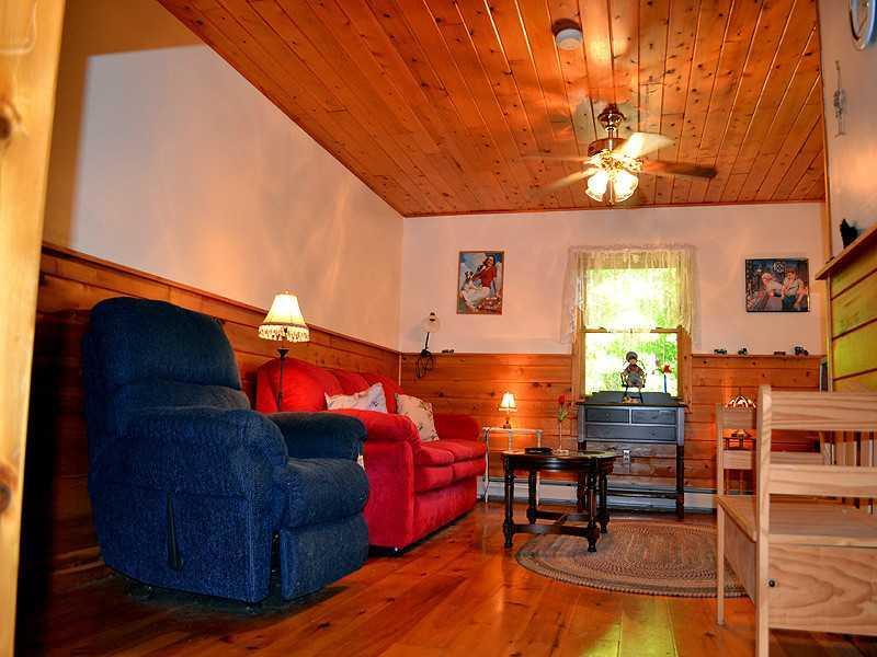 72 Mcglinn Road Houlton, ME 04730 - Photo 15 of 35 Living Room.