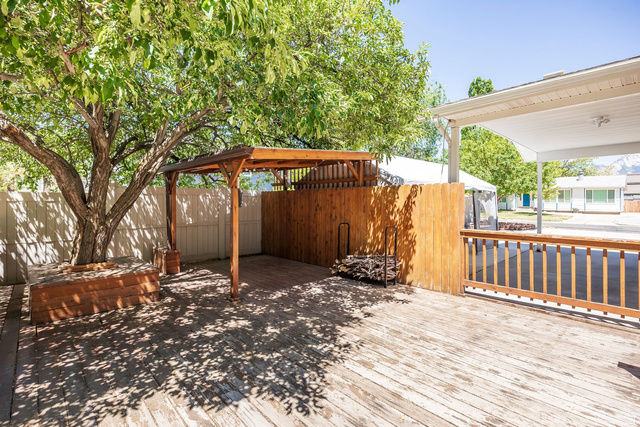10574 South Crocus Street Sandy, UT 84094 - Photo 24 of 29