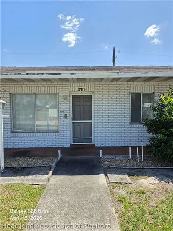 $1,050 | 3011 Villa Road, Sebring, FL 33870