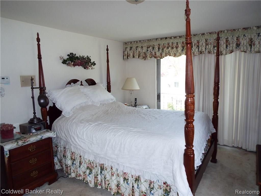 29918 West Eleven Mile Road Farmington Hills, MI 48336 - Photo 7 of 13