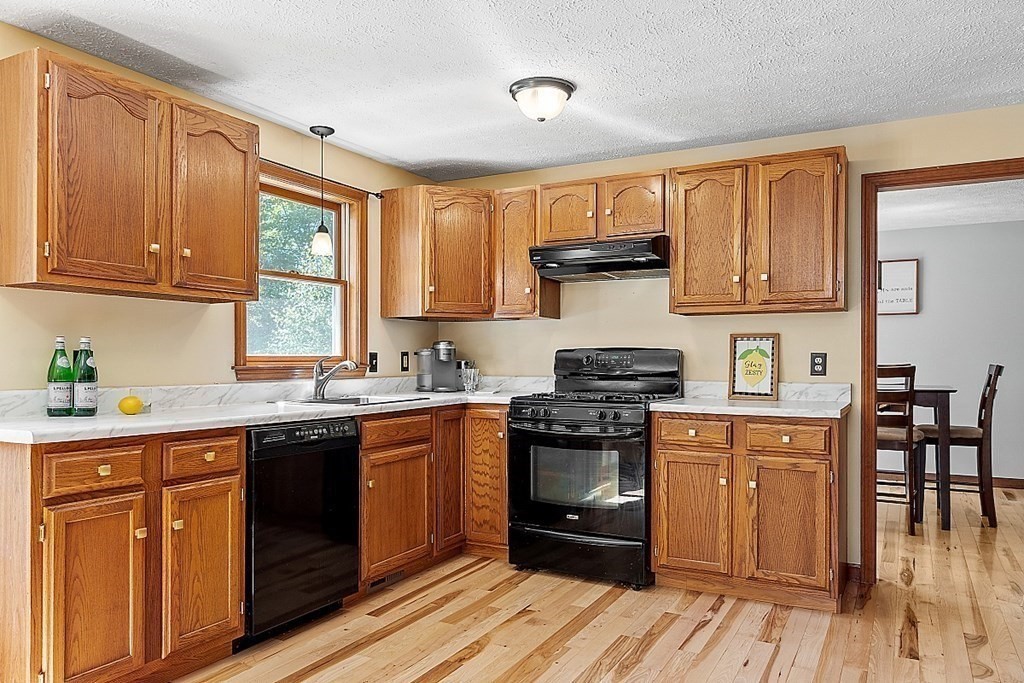 60 Bailey Road Dracut, MA 01826 - Photo 15 of 42