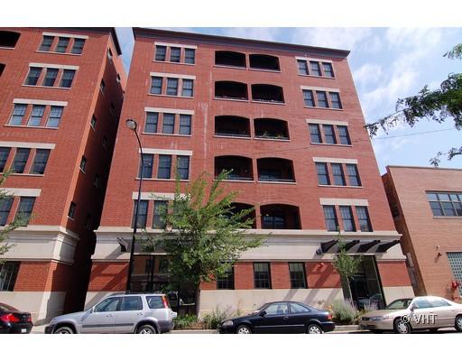 1148 West Monroe Street, Unit 2SE Chicago, IL 60607 - Photo 1 of 1 a front view of a building