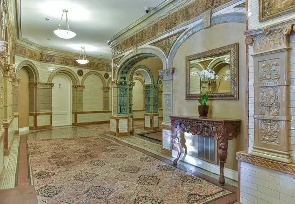 $3,600 | 4 Charlesgate East, Unit 602, Boston, MA 02215