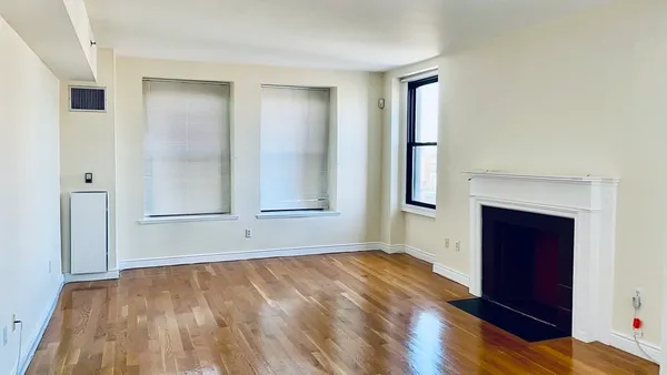 $3,600 | 4 Charlesgate East, Unit 602, Boston, MA 02215