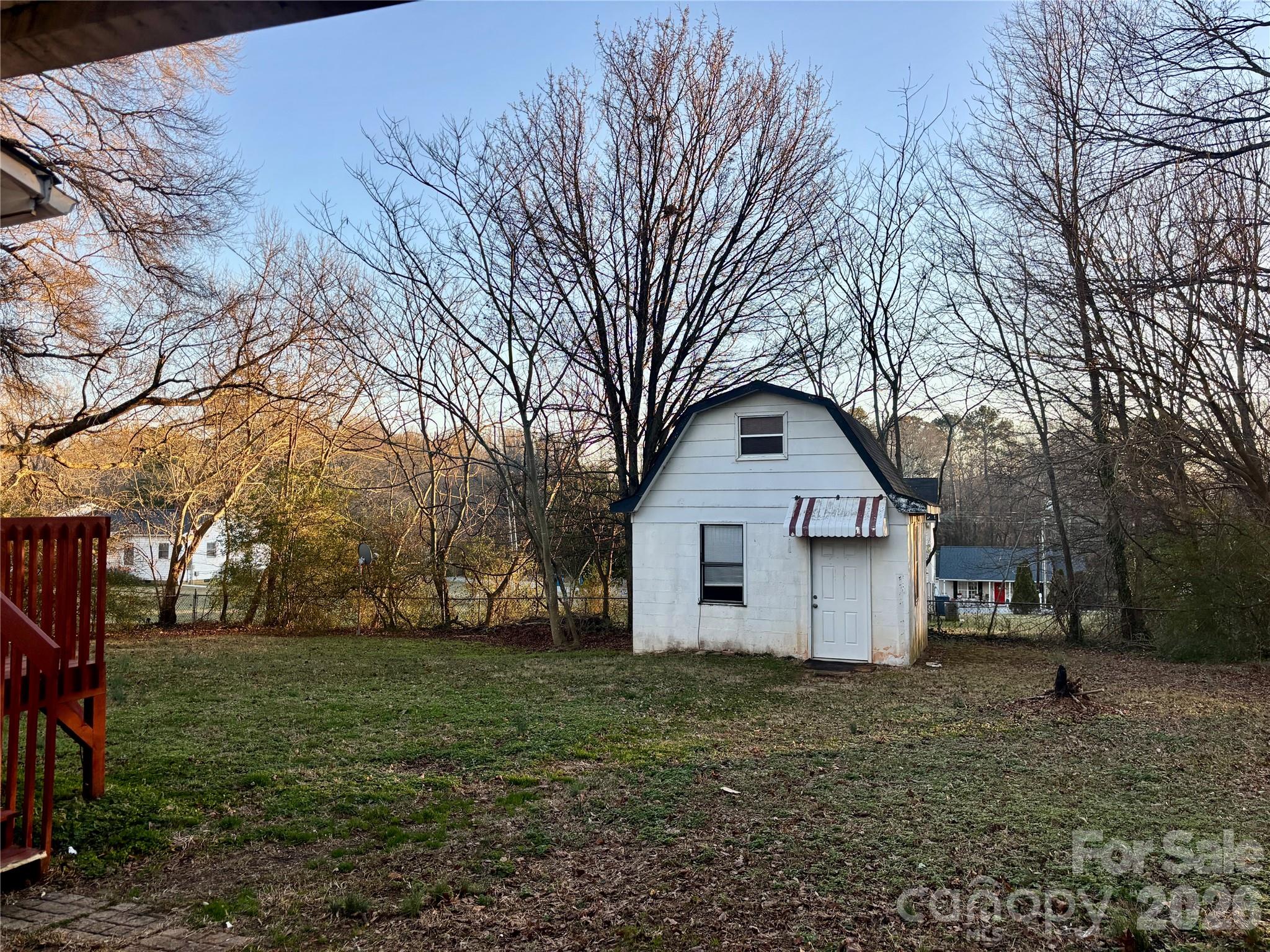 2145 14th Avenue Southwest Hickory, NC 28602 - Photo 2 of 17 a front view of house with a garden