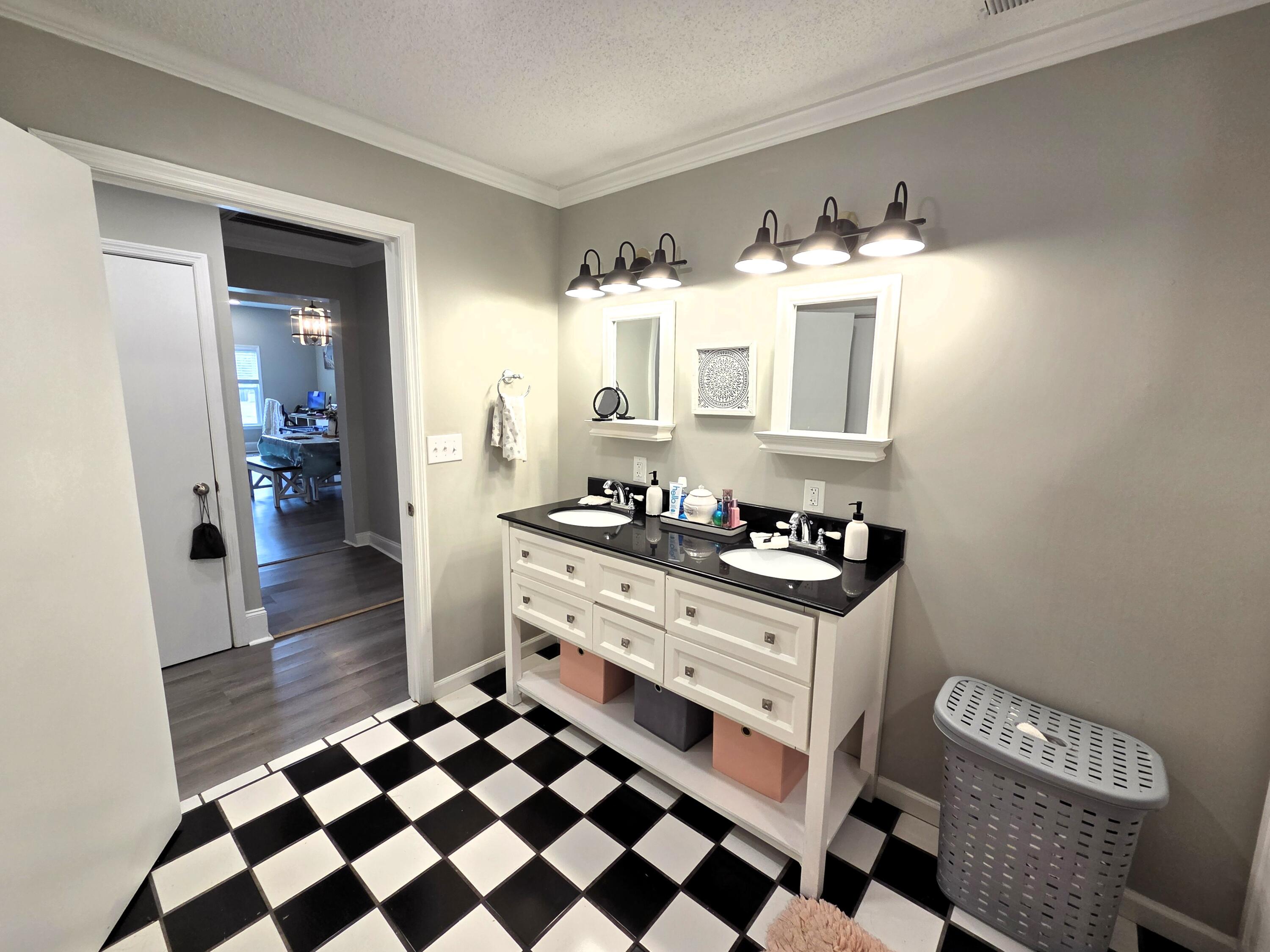 464 Hair Lake Road Summerville, GA 30747 - Photo 17 of 39 Bathroom 1