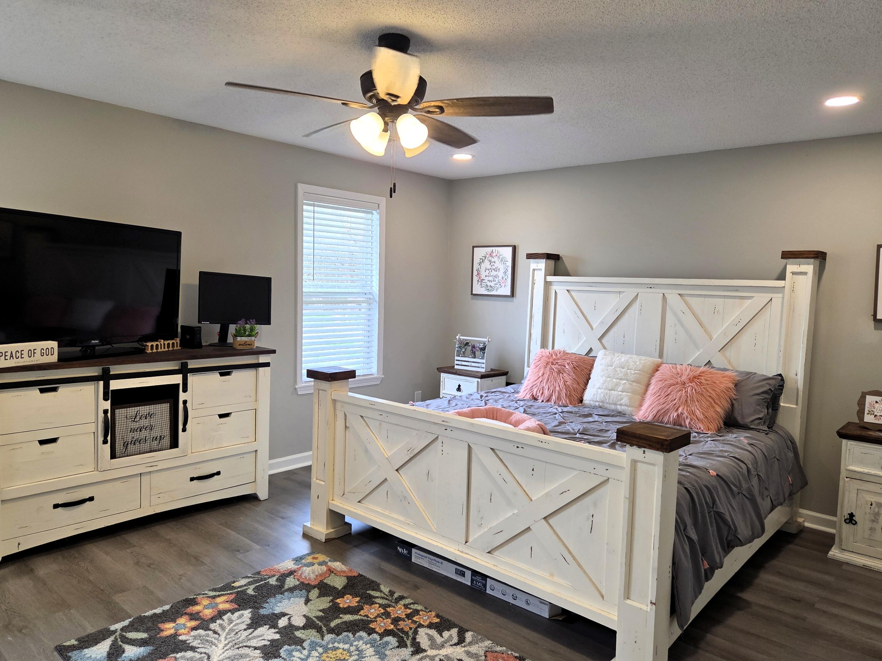 464 Hair Lake Road Summerville, GA 30747 - Photo 9 of 39 Master Bedroom