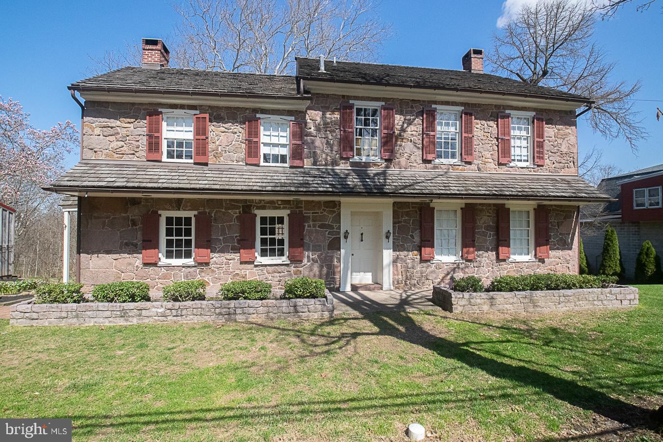 929 East Schuylkill Road Pottstown, PA 19465 - Photo 1 of 36 Gallery Image 1
