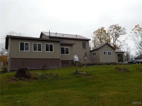 $359,900 | 12095 Broadway Road, Victory, NY 13033