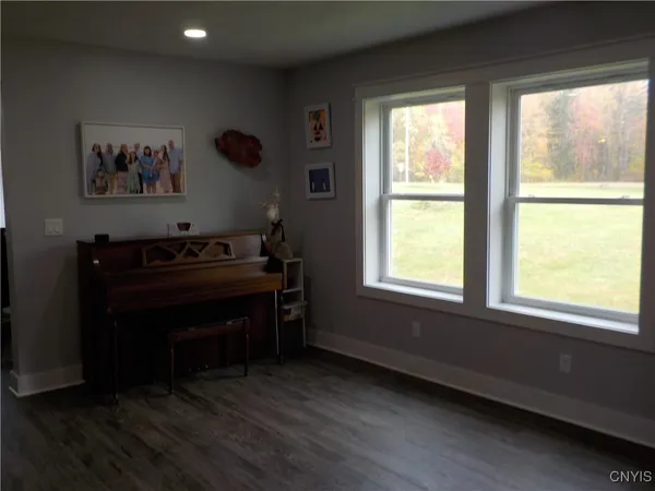 $359,900 | 12095 Broadway Road, Victory, NY 13033