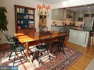 435 Inveraray Villanova, PA 19085 - Photo 4 of 6