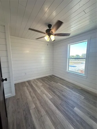 $1,350 | 122 Hcr 4105, Covington, TX 76636
