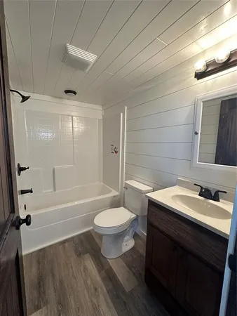 $1,350 | 122 Hcr 4105, Covington, TX 76636