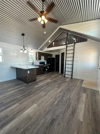 $1,350 | 122 Hcr 4105, Covington, TX 76636
