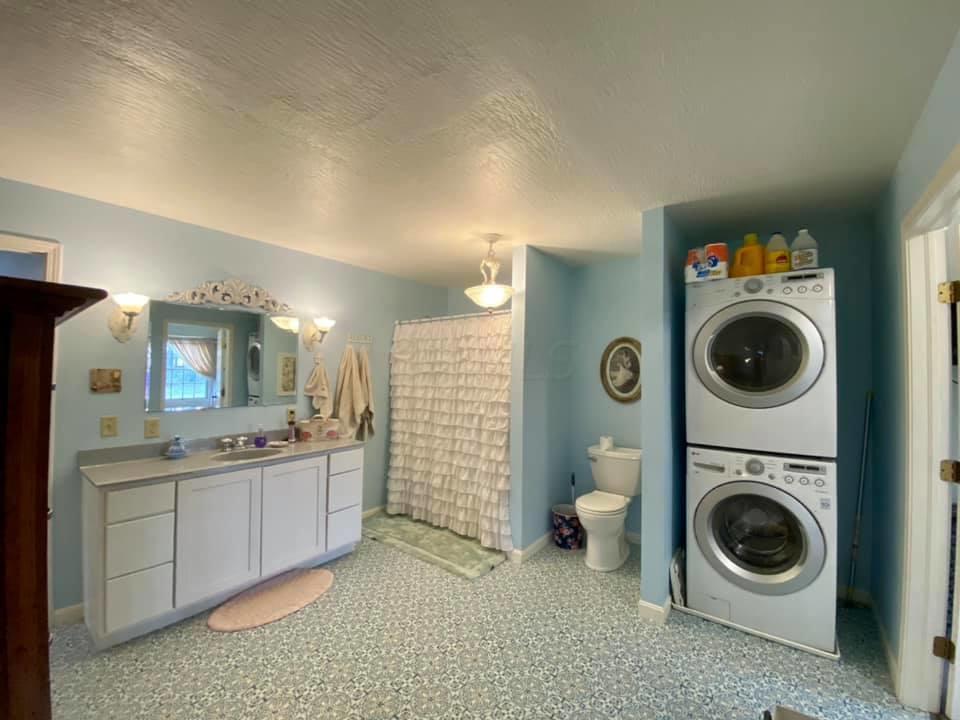 27439 Newcastle Road Howard, OH 43028 - Photo 3 of 39