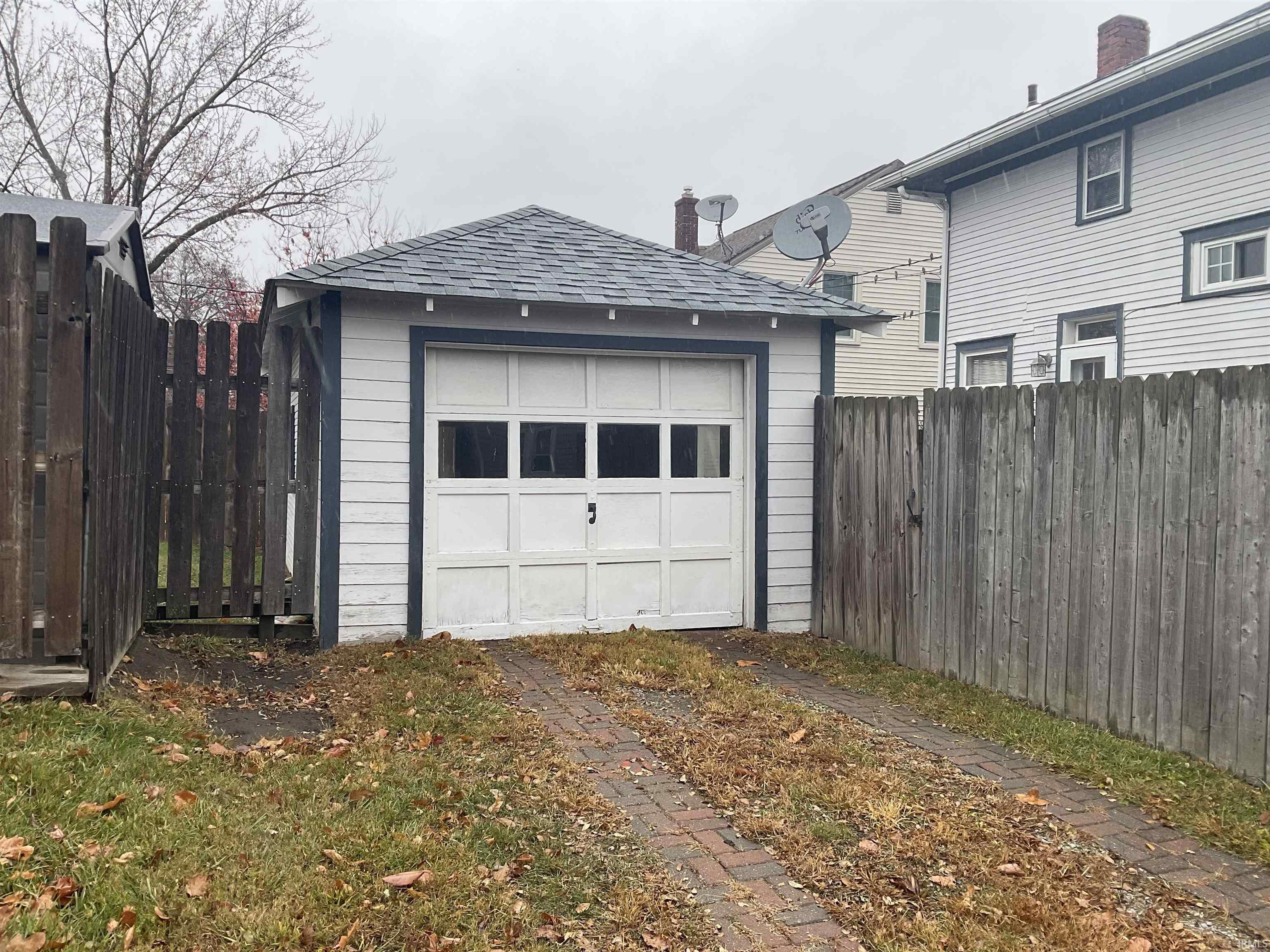 2103 Kentucky Avenue Fort Wayne, IN 46805 - Photo 15 of 17