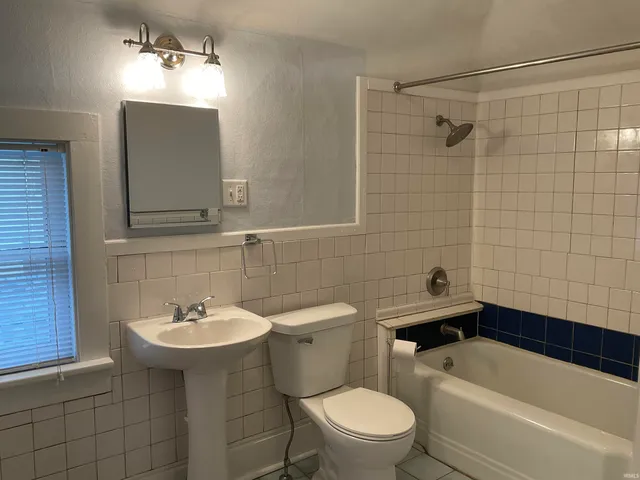 $1,500 | 2103 Kentucky Avenue, Fort Wayne, IN 46805