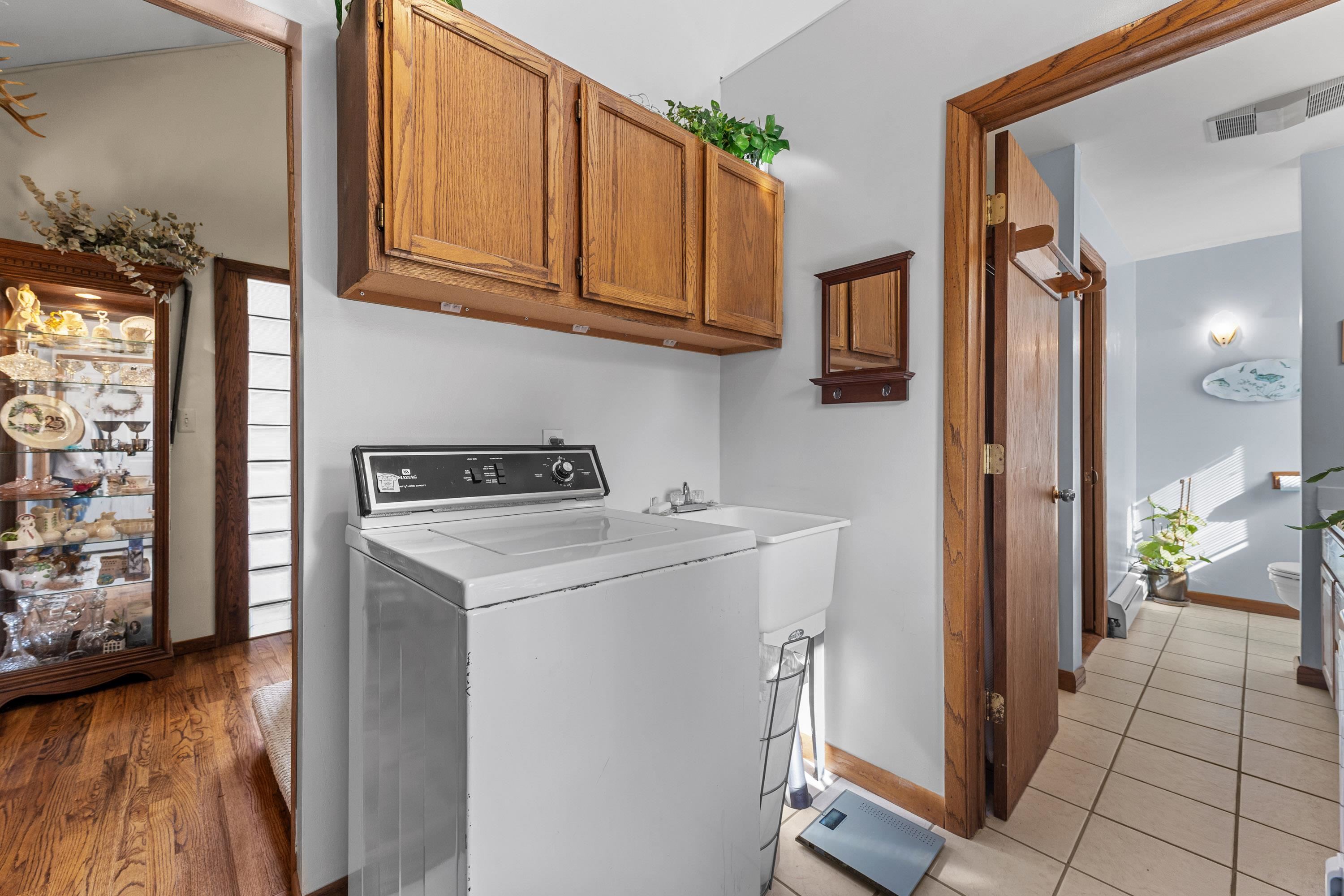 5590 Edgar Road Clarkston, MI 48346 - Photo 15 of 51 50172448-c886b076-6f18-4d55-8f29-f82efd5b08af.JPG