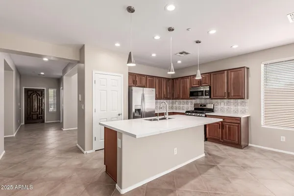 $2,900 | 1744 West Turtle Hill Drive, Anthem, AZ 85086