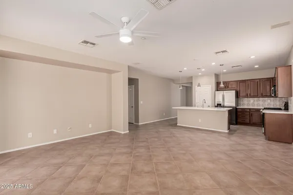 $2,900 | 1744 West Turtle Hill Drive, Anthem, AZ 85086