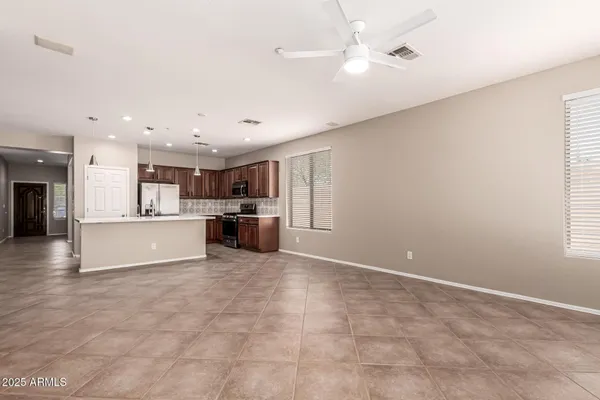 $2,850 | 1744 West Turtle Hill Drive, Anthem, AZ 85086