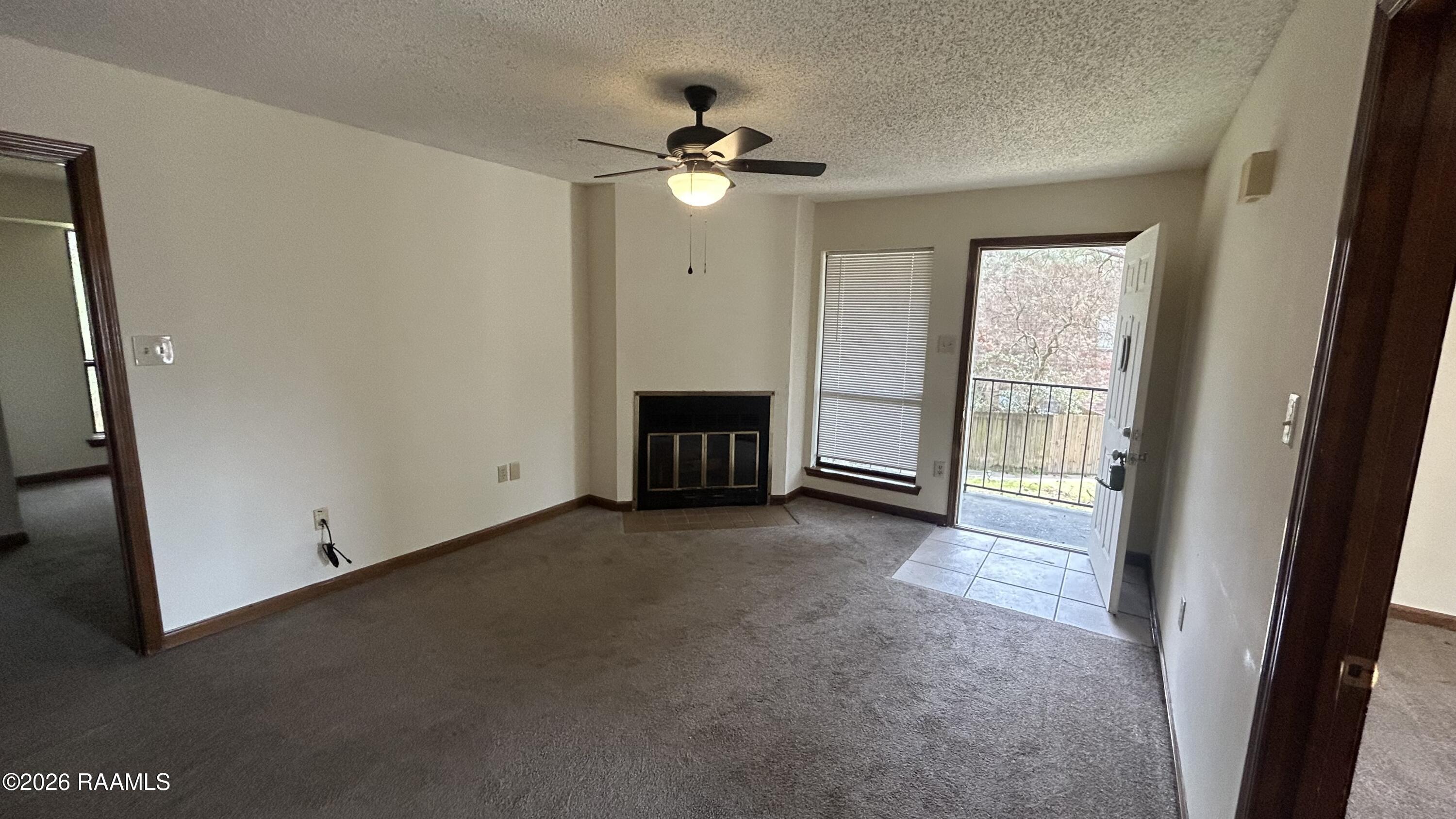 16633 West Missionary Street, Unit D Baton Rouge, LA 70807 - Photo 2 of 13 IMG_9167