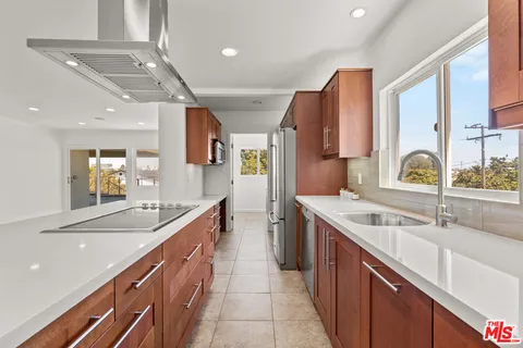 $2,699,000 | 608 Lomita Street, El Segundo, CA 90245