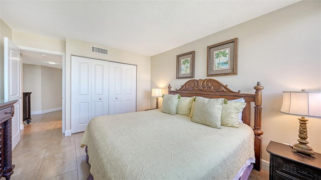 1055 Beach Road, Unit B602 Sarasota, FL 34242 - Photo 32 of 92 Gallery Image 32