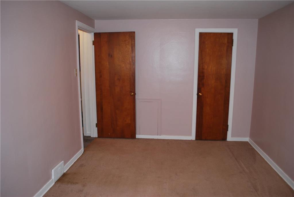 308 Long Road Penn Hills, PA 15235 - Photo 12 of 25 Gallery Image 12