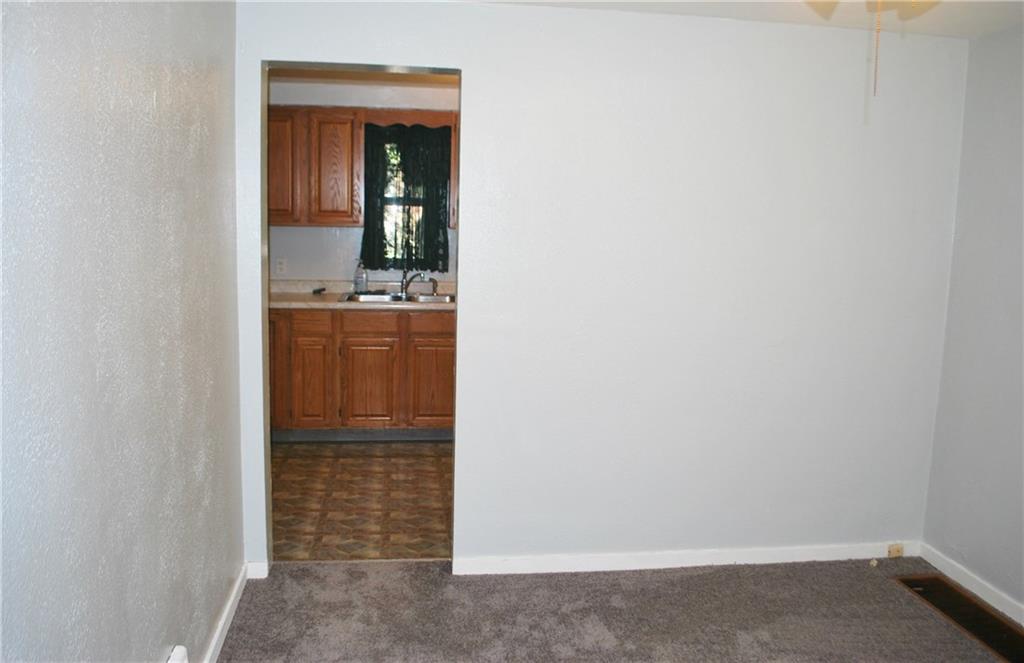 308 Long Road Penn Hills, PA 15235 - Photo 5 of 25 Gallery Image 5